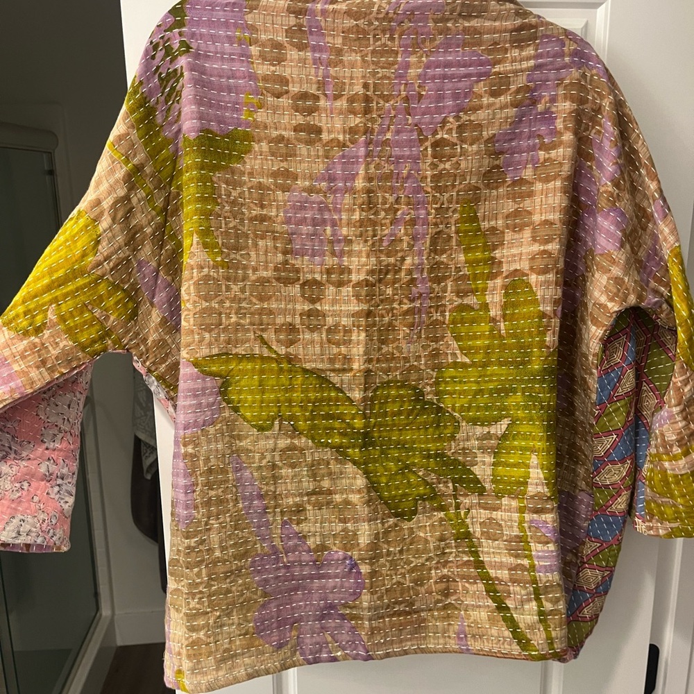 Kantha bae Everyday Cross Front top.